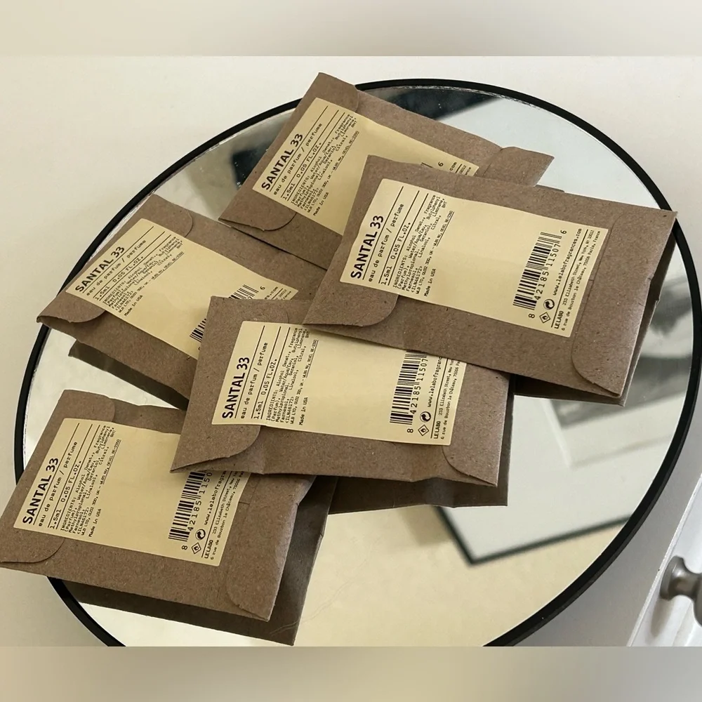 Le Labo Santal 33 1.5ml Deluxe Spray Travel Size Samples NWT Unisex - Picture 6 of 12